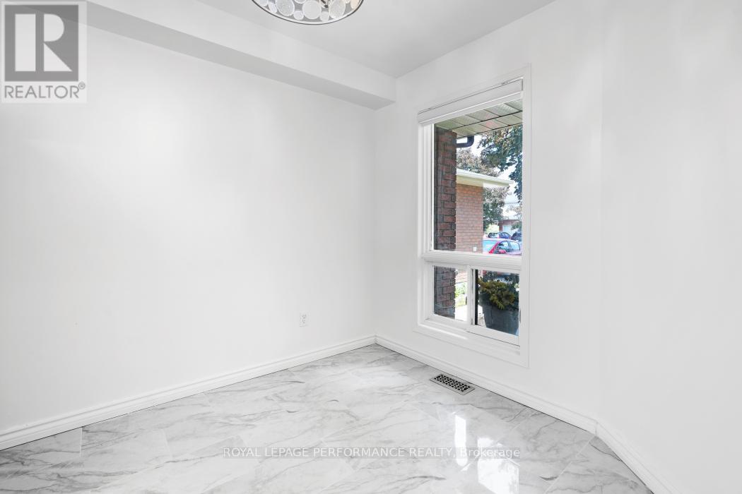 Photo 11 of 1416 Caravel Crescent, Ottawa ON