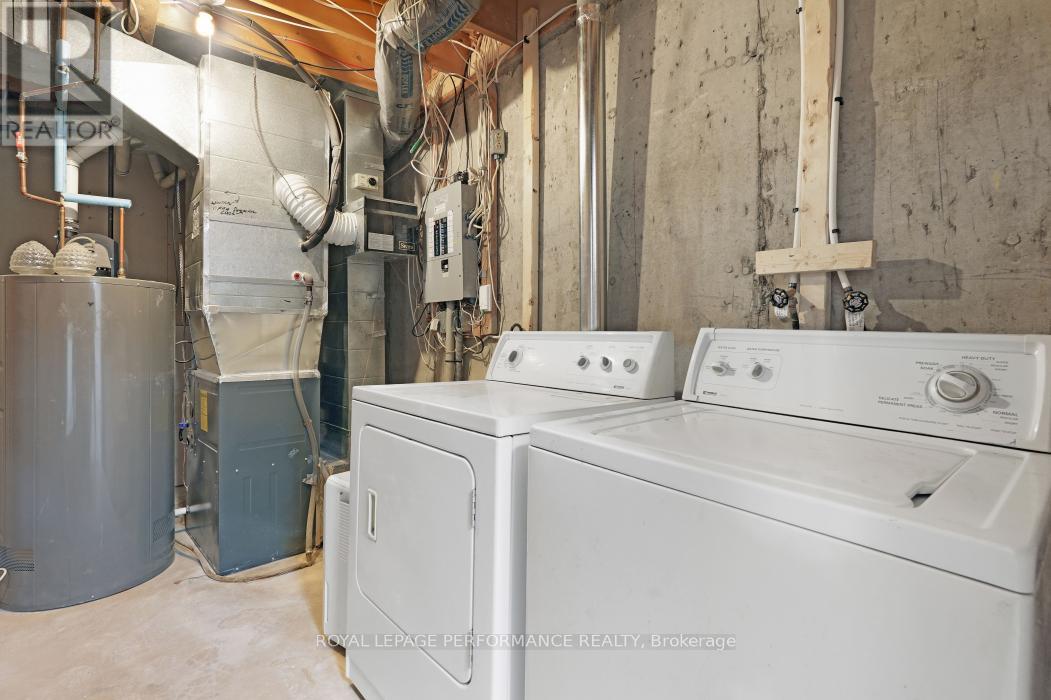 Photo 28 of 1416 Caravel Crescent, Ottawa ON