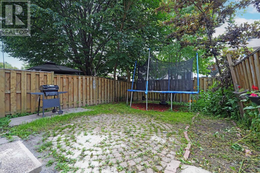 Photo 29 of 1416 Caravel Crescent, Ottawa ON