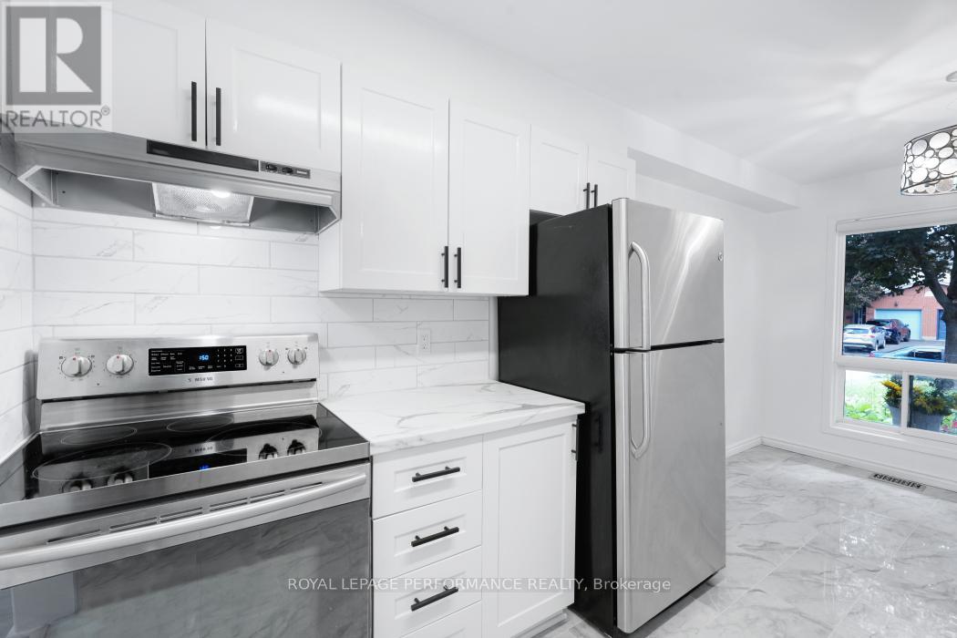 Photo 9 of 1416 Caravel Crescent, Ottawa ON