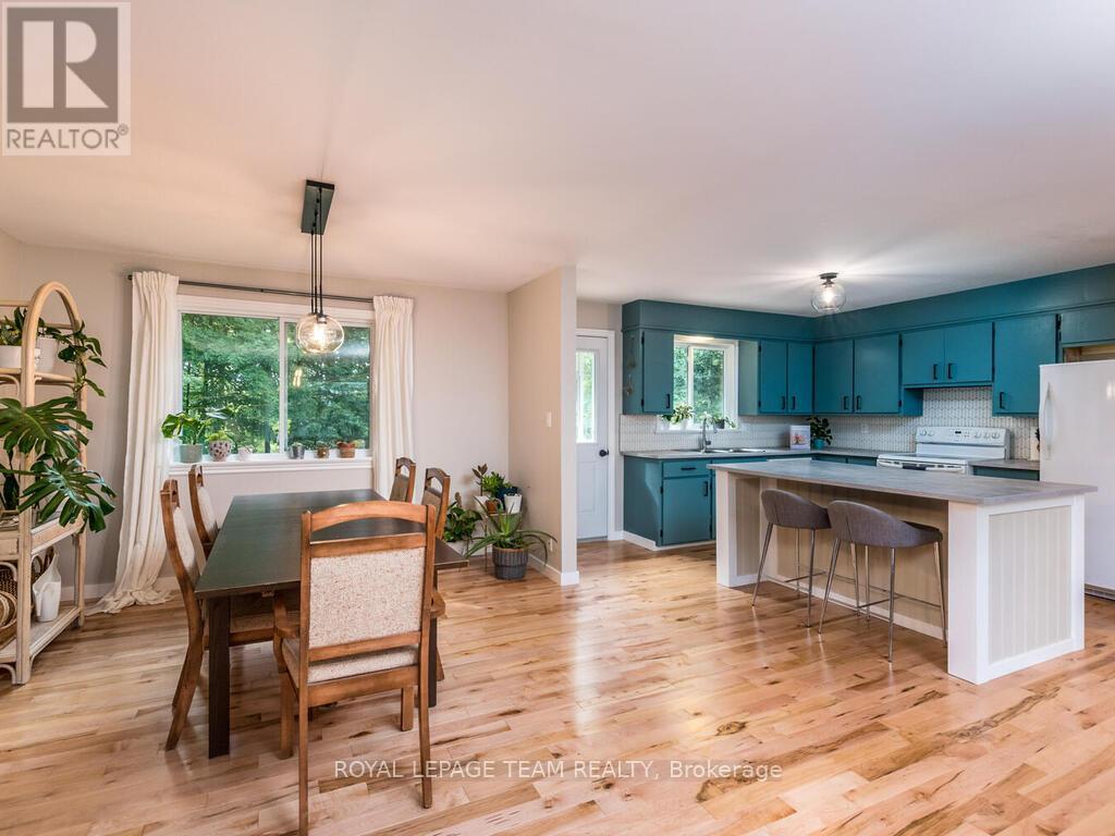 Photo 11 of 6677 Roger Stevens Drive N, Montague ON