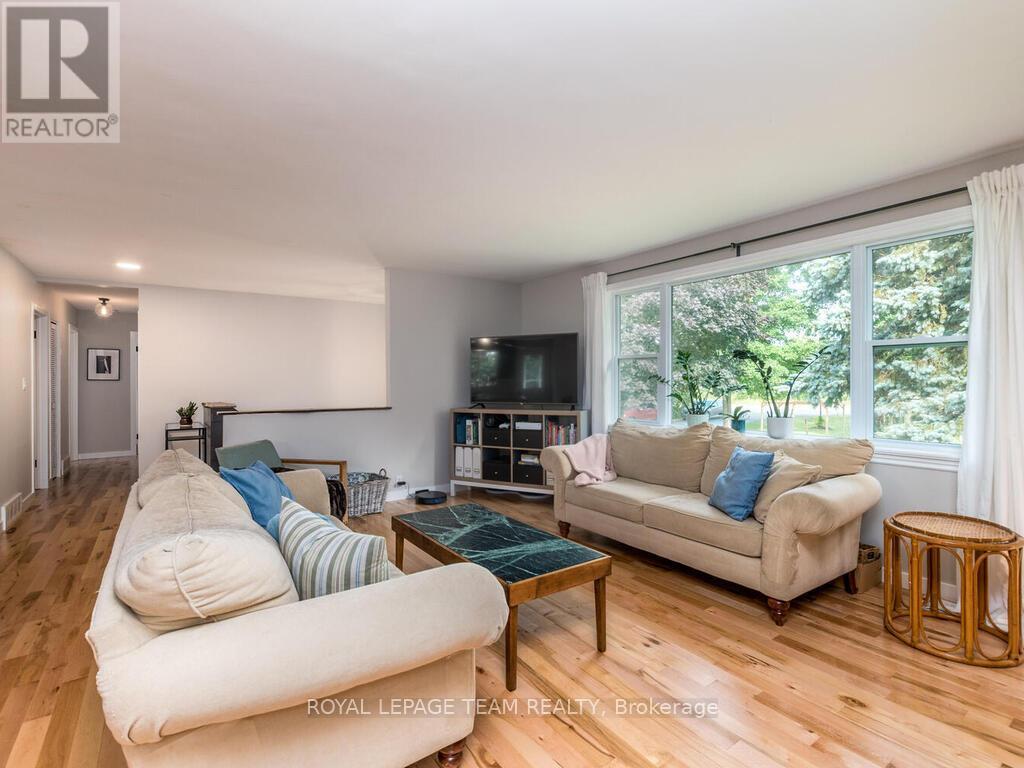 Photo 35 of 6677 Roger Stevens Drive N, Montague ON
