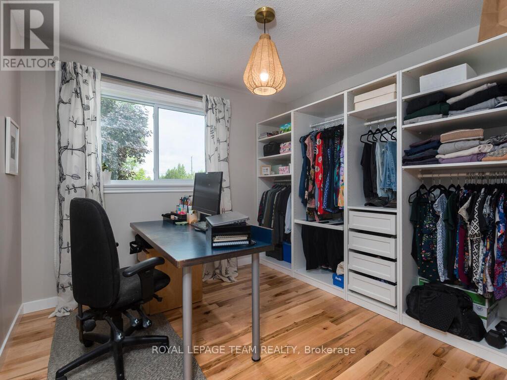 Photo 8 of 6677 Roger Stevens Drive N, Montague ON