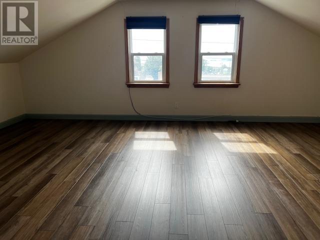 Photo 10 of 314 Cumberland St, Thunder Bay ON