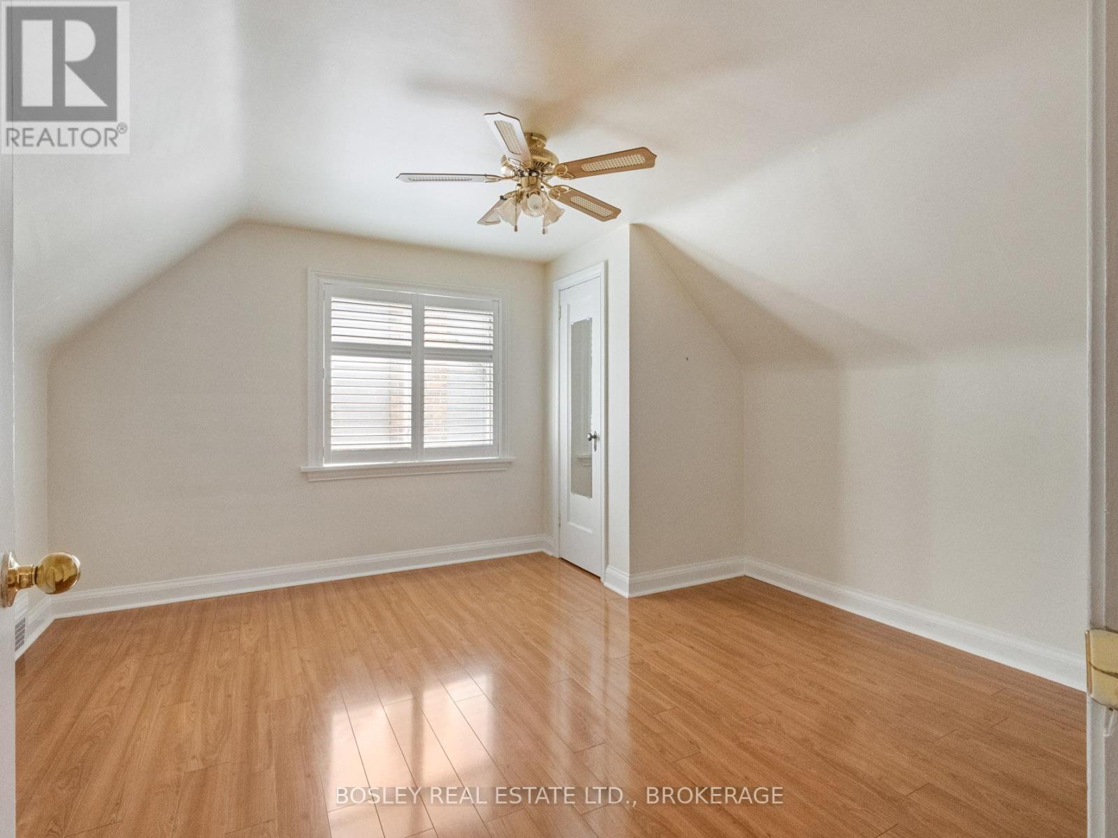Photo 5 of 10 Cameron Road, St Catharines ON