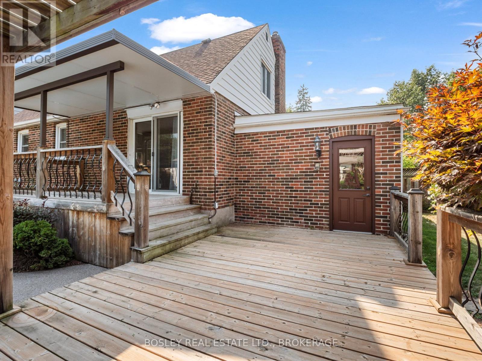 Photo 14 of 10 Cameron Road, St Catharines ON
