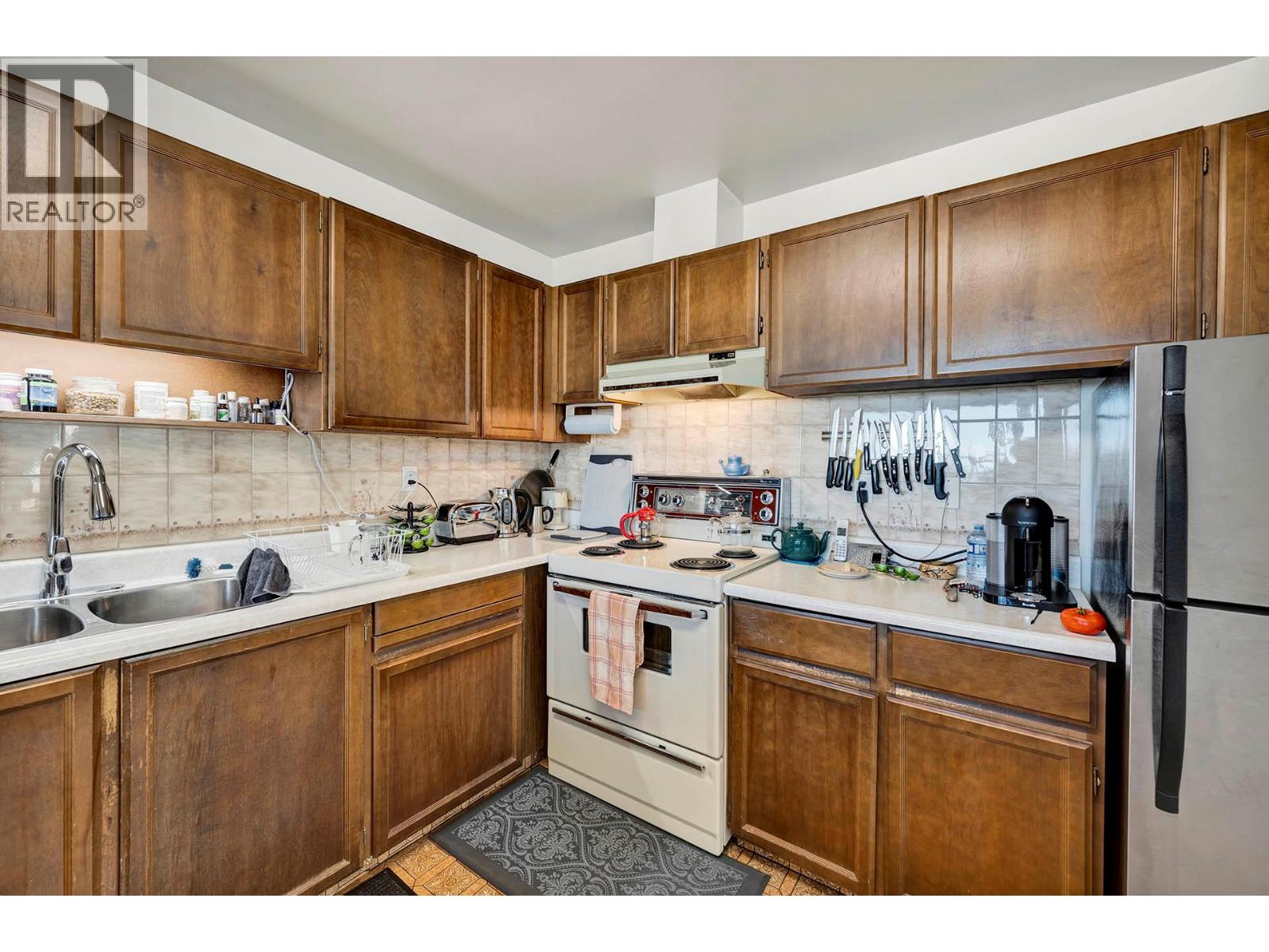 #33 137 MCGILL ROAD - 10