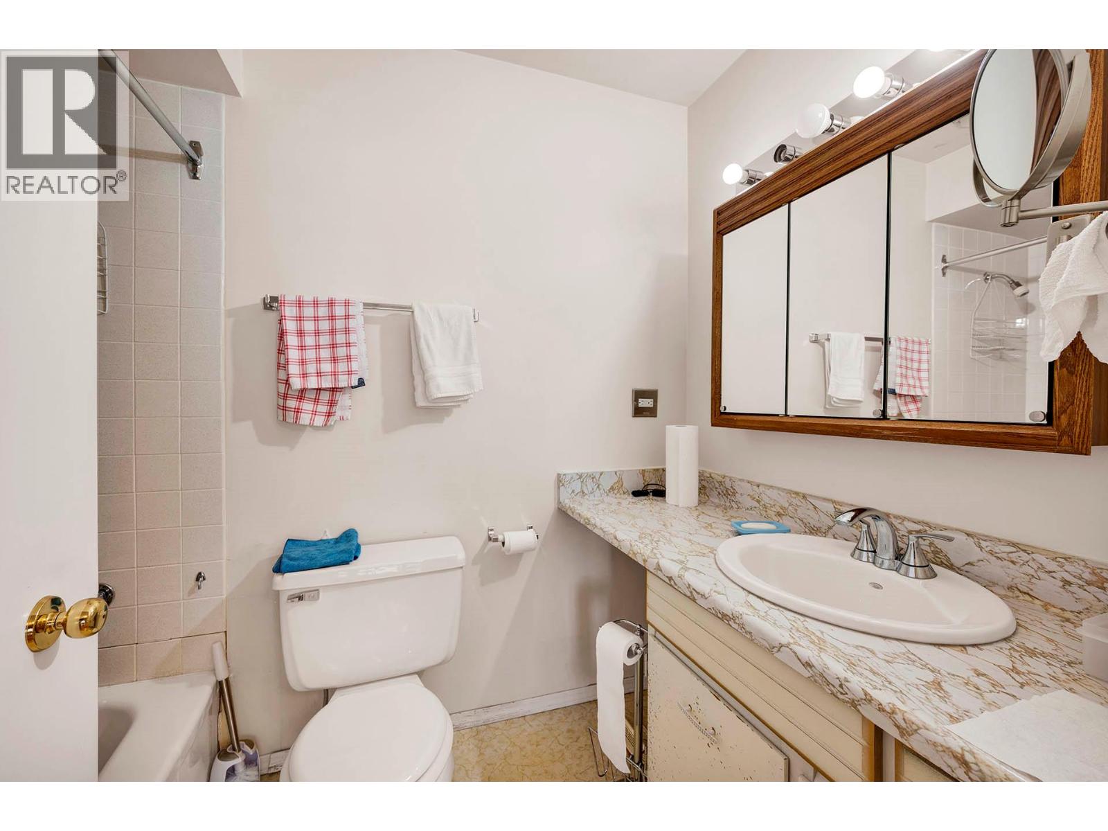 #33 137 MCGILL ROAD - 20