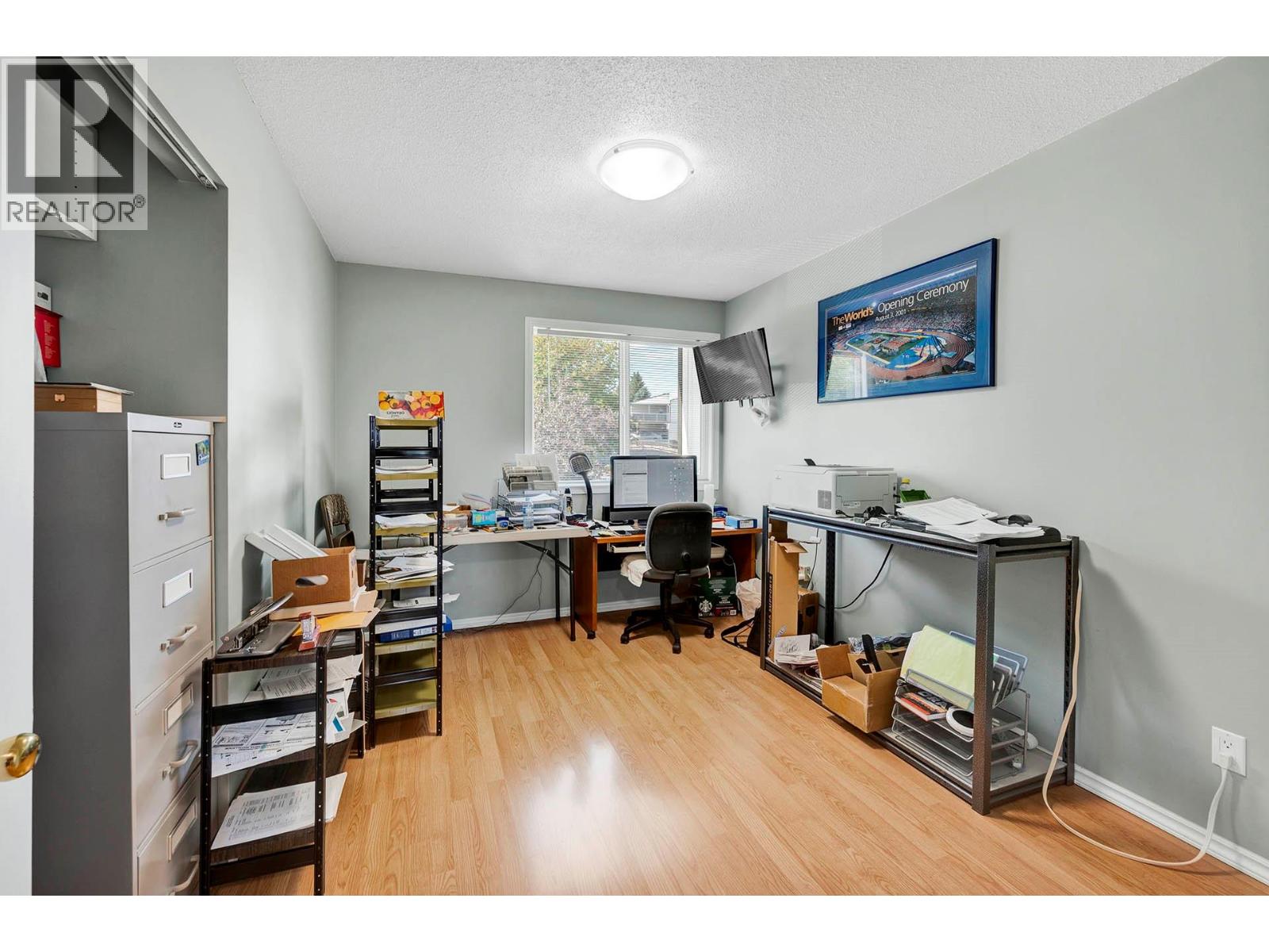 #33 137 MCGILL ROAD - 22