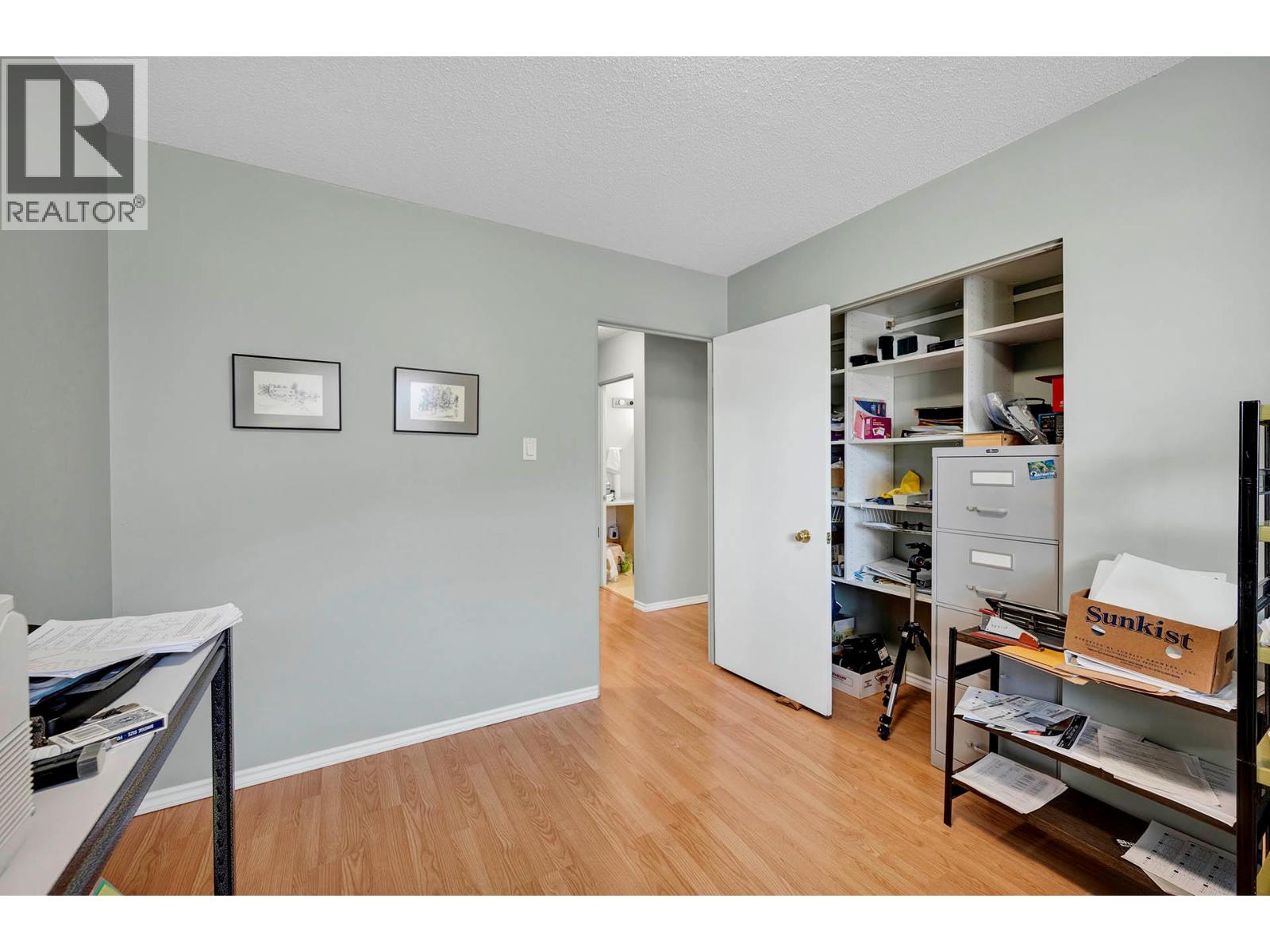 #33 137 MCGILL ROAD - 23
