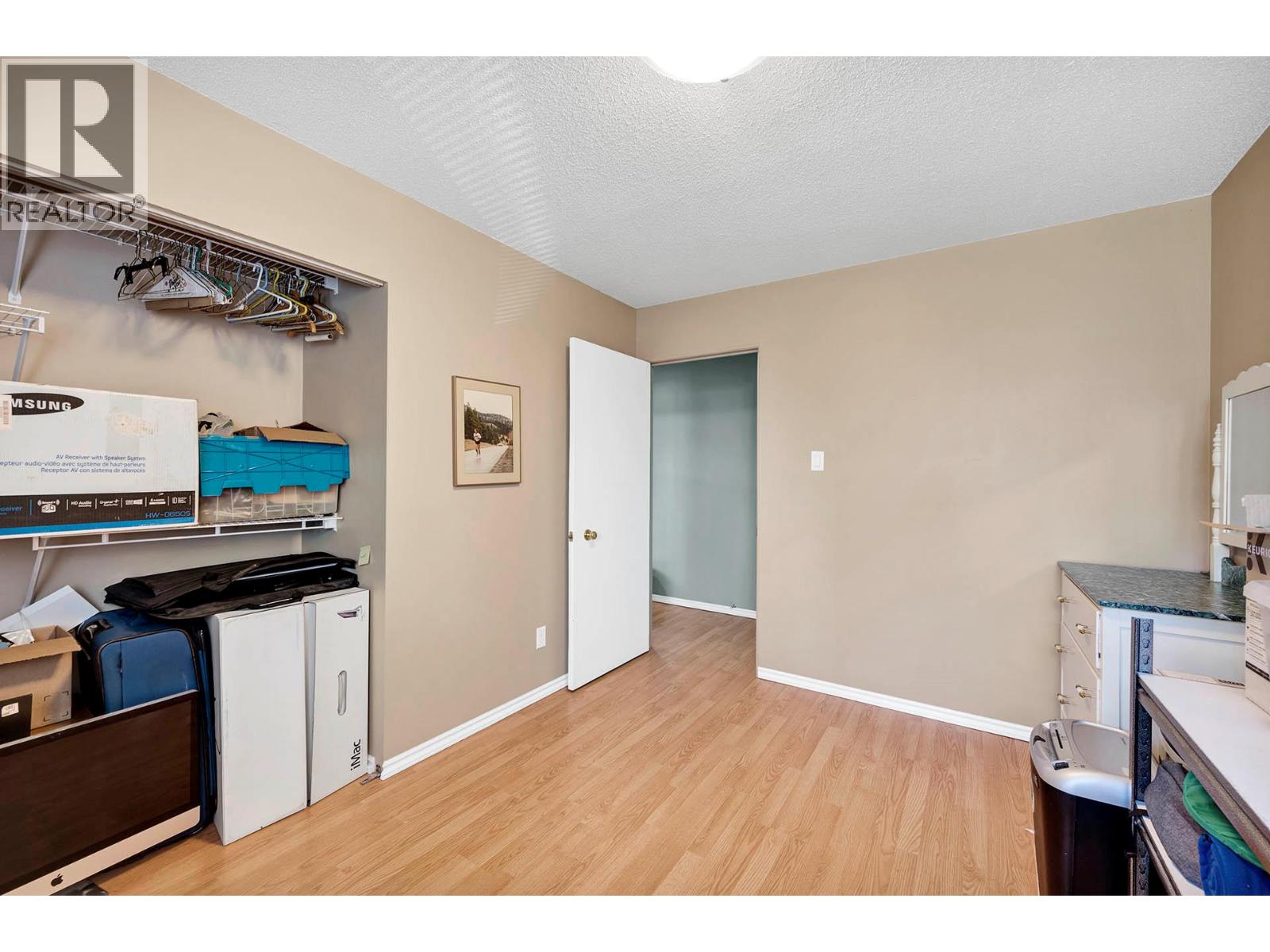 #33 137 MCGILL ROAD - 25