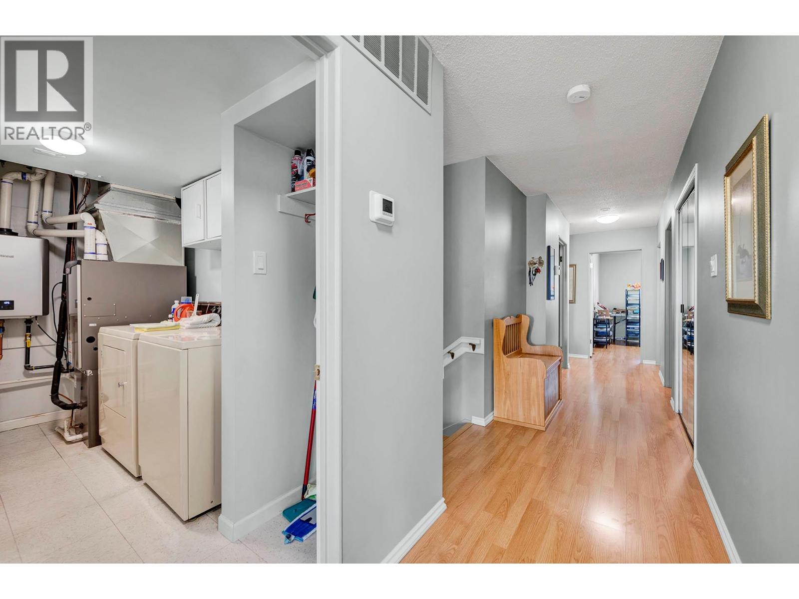 #33 137 MCGILL ROAD - 30