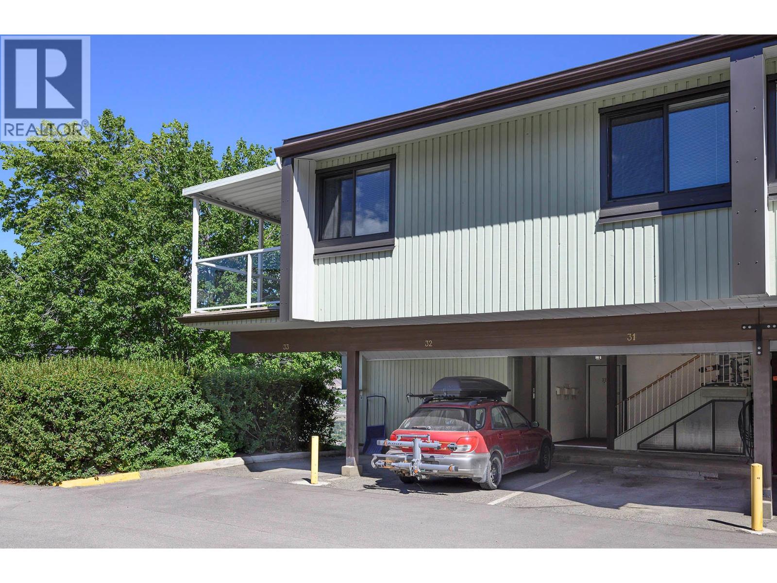 #33 137 MCGILL ROAD - 32