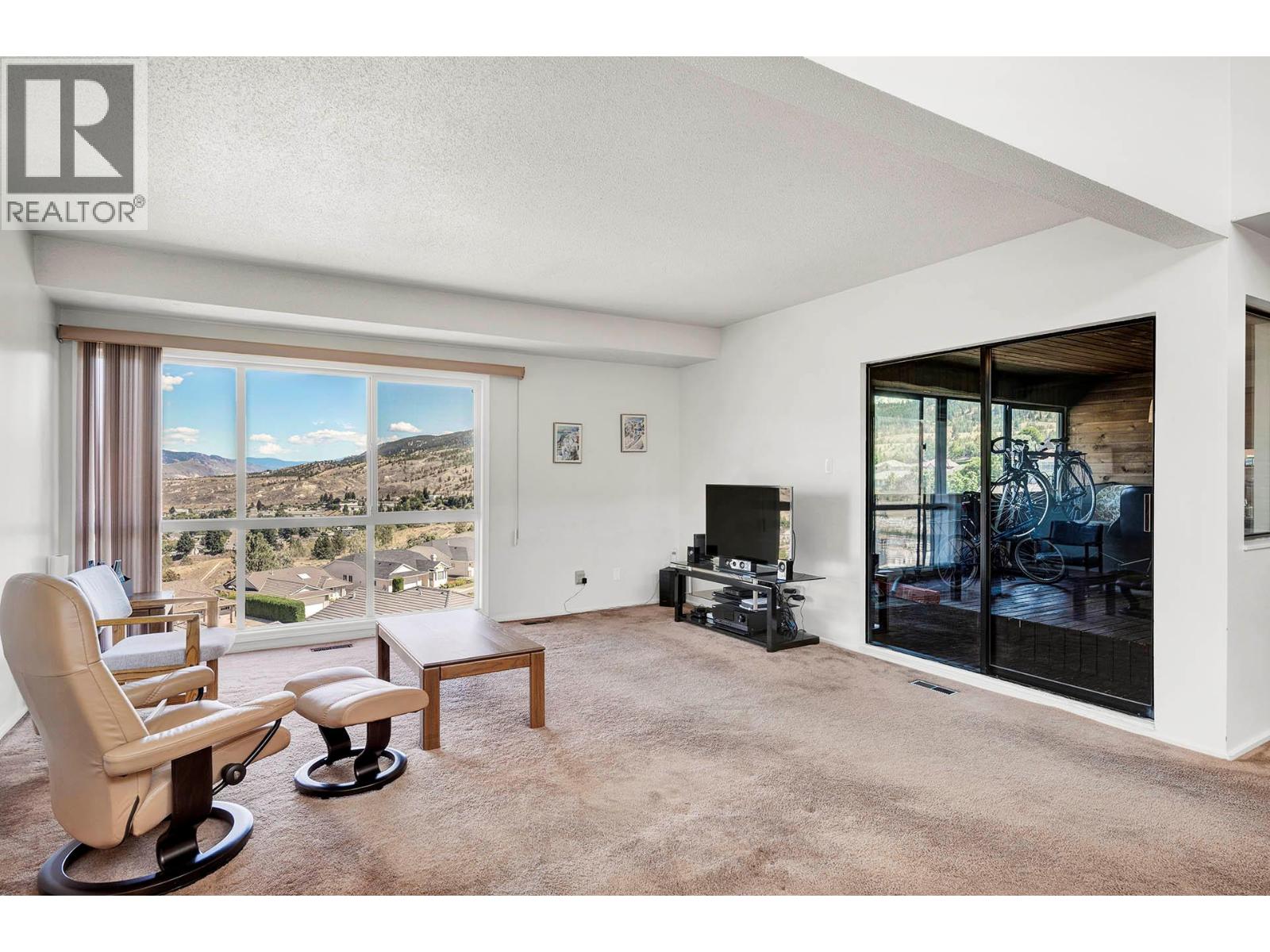 #33 137 MCGILL ROAD - 4