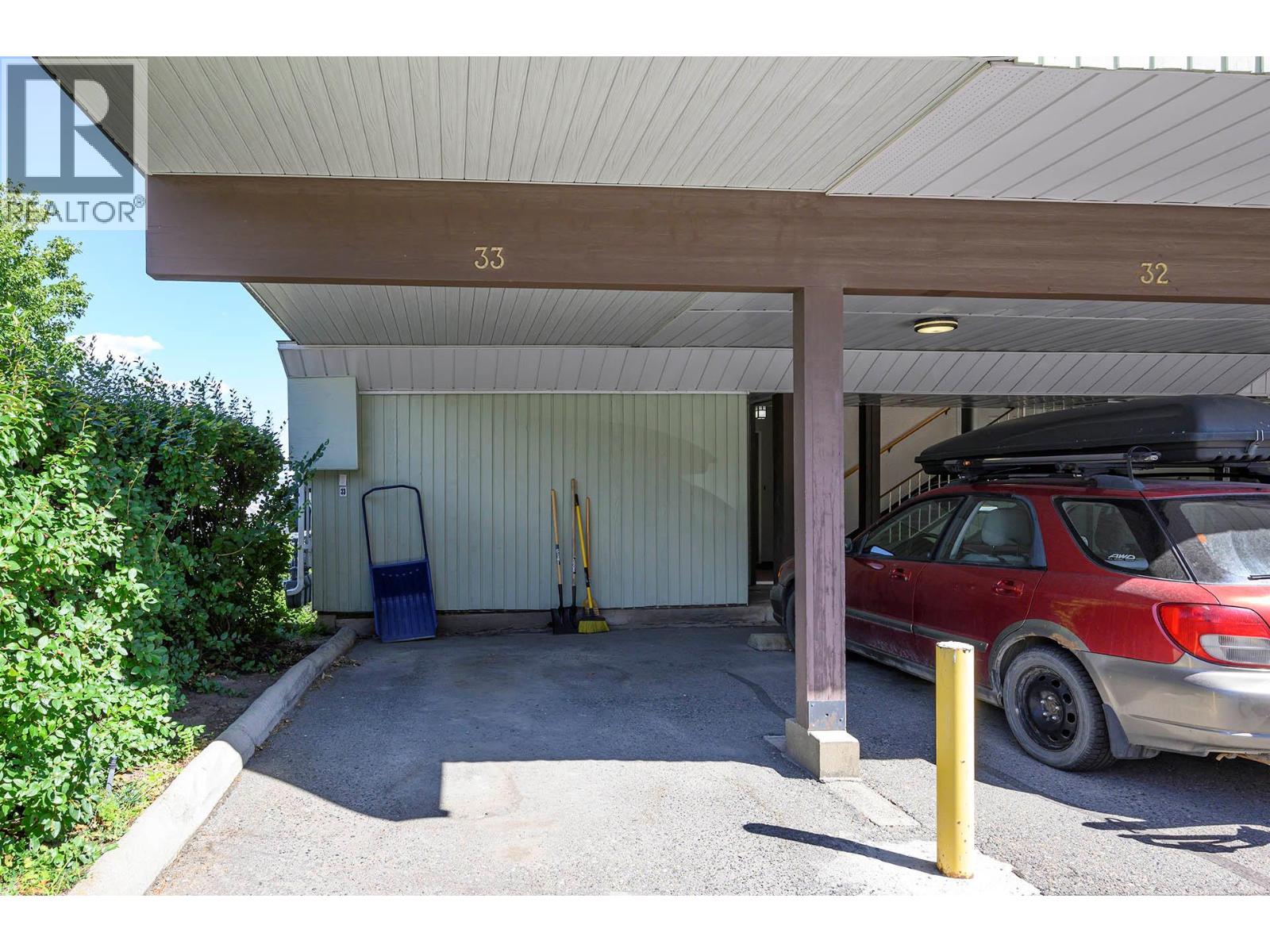 #33 137 MCGILL ROAD - 41