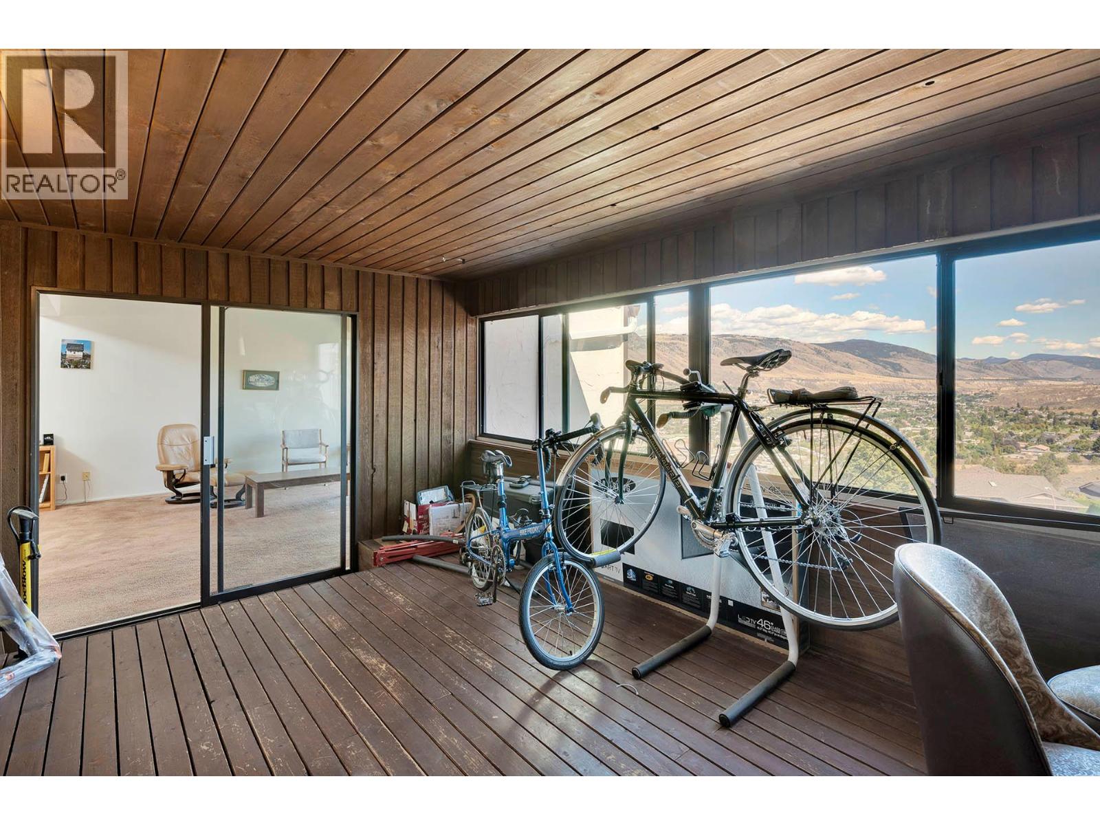 #33 137 MCGILL ROAD - 48
