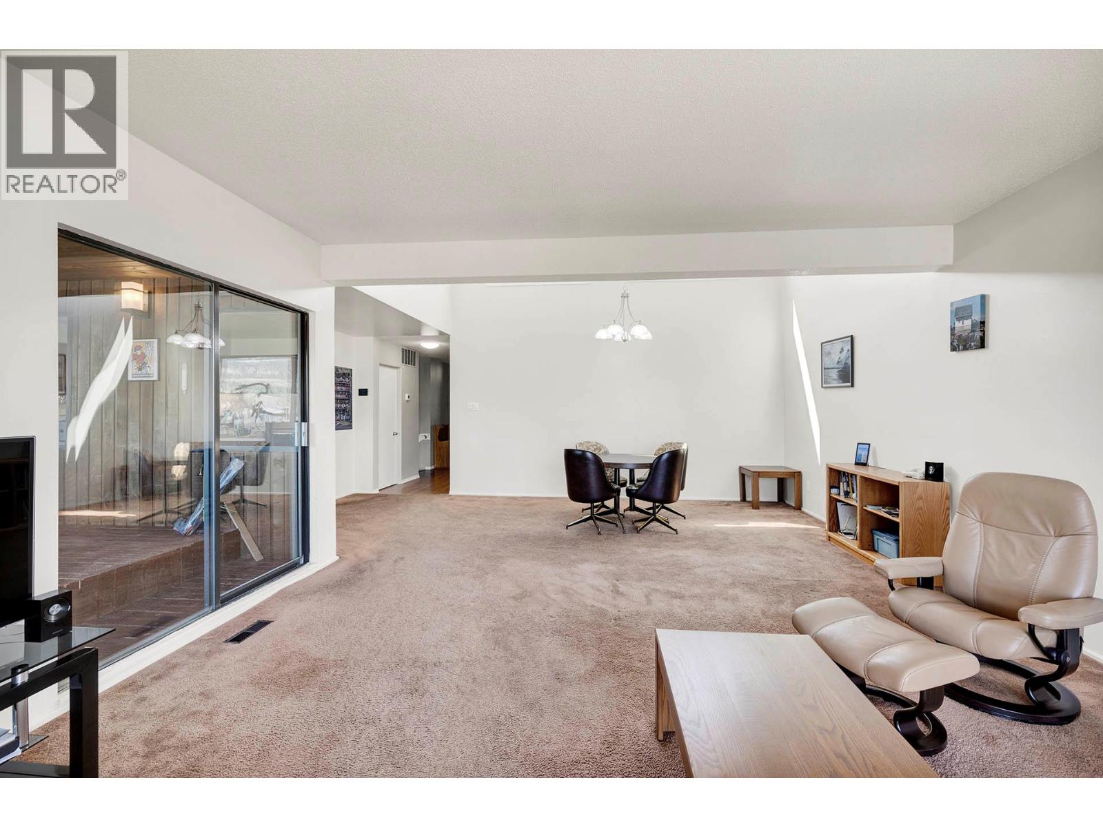 #33 137 MCGILL ROAD - 6