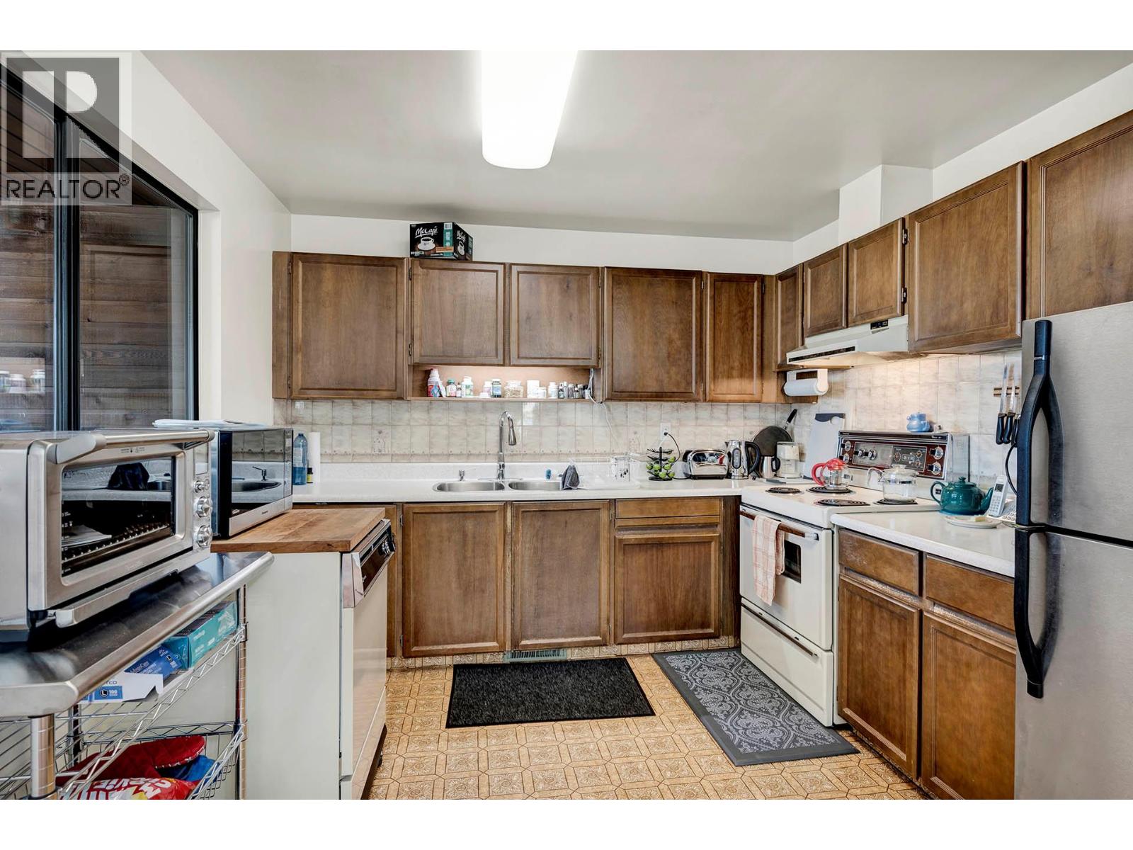 #33 137 MCGILL ROAD - 8