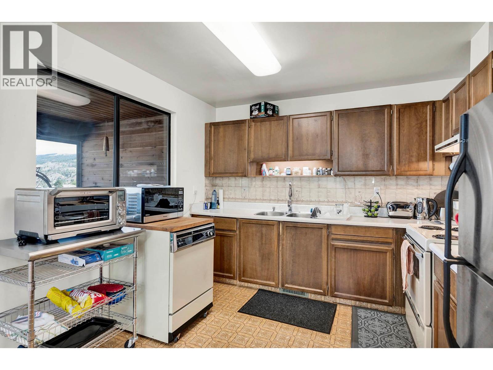 #33 137 MCGILL ROAD - 9