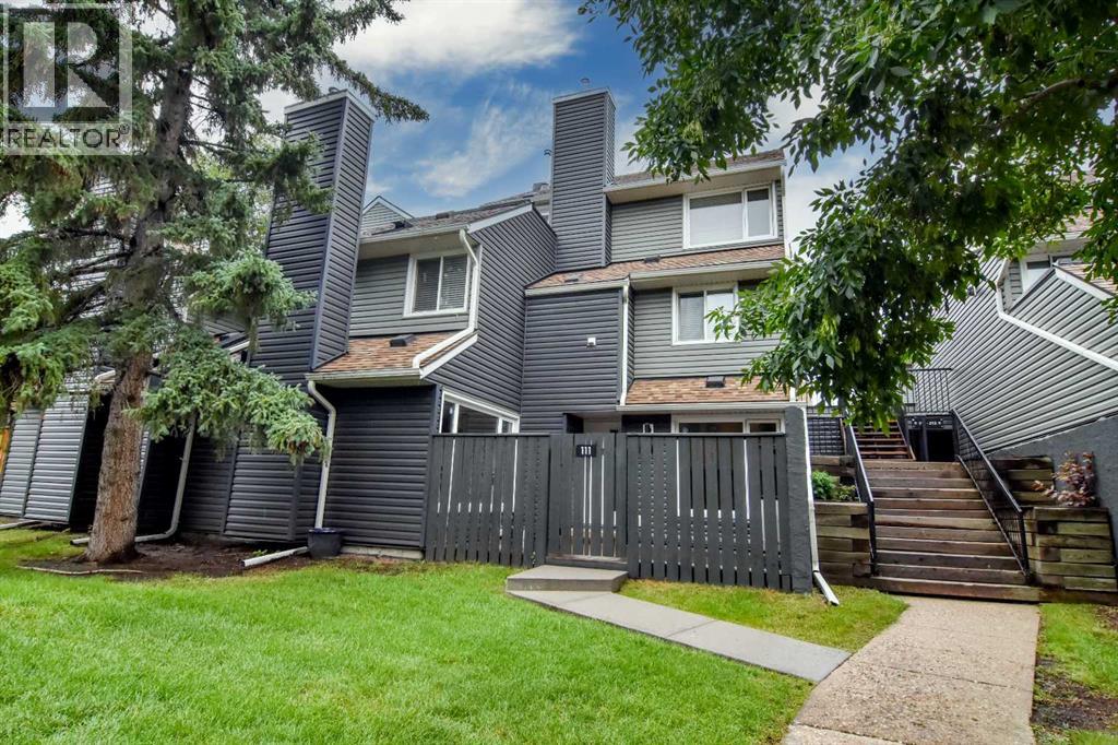 Single Family House for Sale in   Glamis Green SW Glamorgan Calgary 
