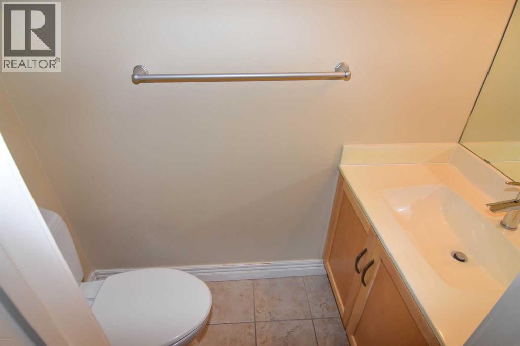Single Family House for Sale in   Glamis Green SW Glamorgan Calgary 