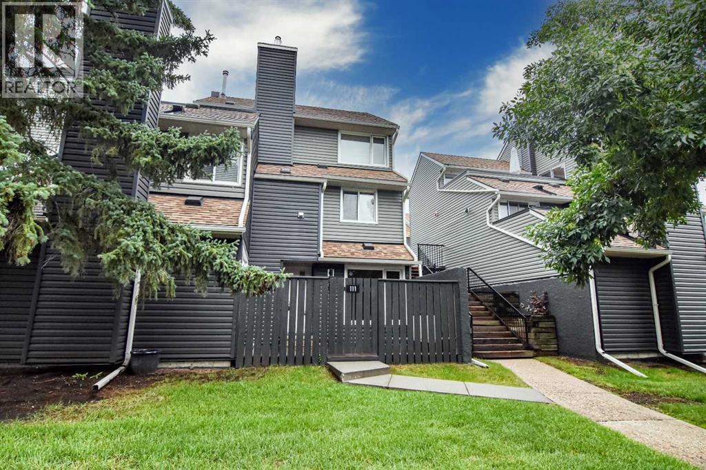 Single Family House for Sale in   Glamis Green SW Glamorgan Calgary 