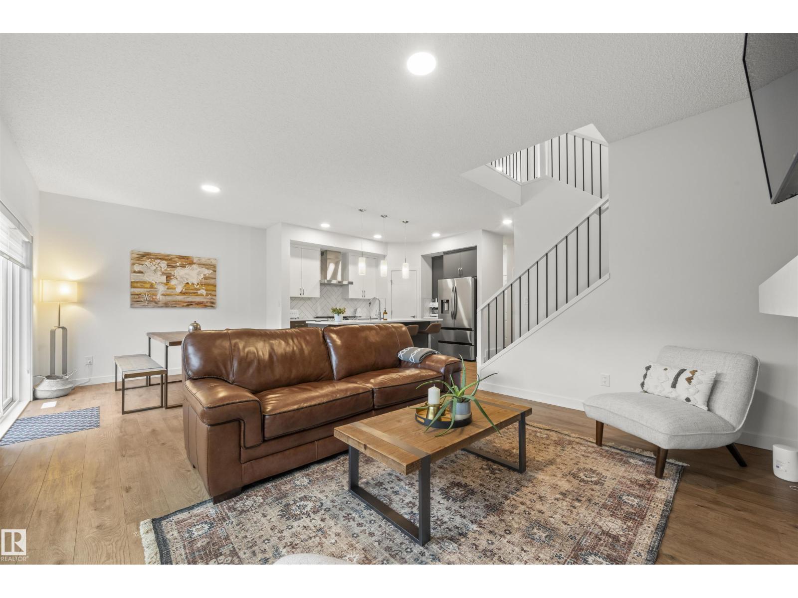 Photo 11 of 510 Bluff Ln, Leduc AB