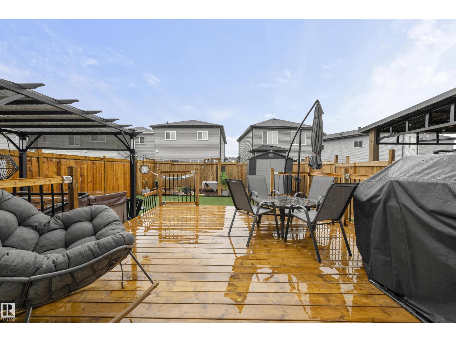 Photo 32 of 510 Bluff Ln, Leduc AB