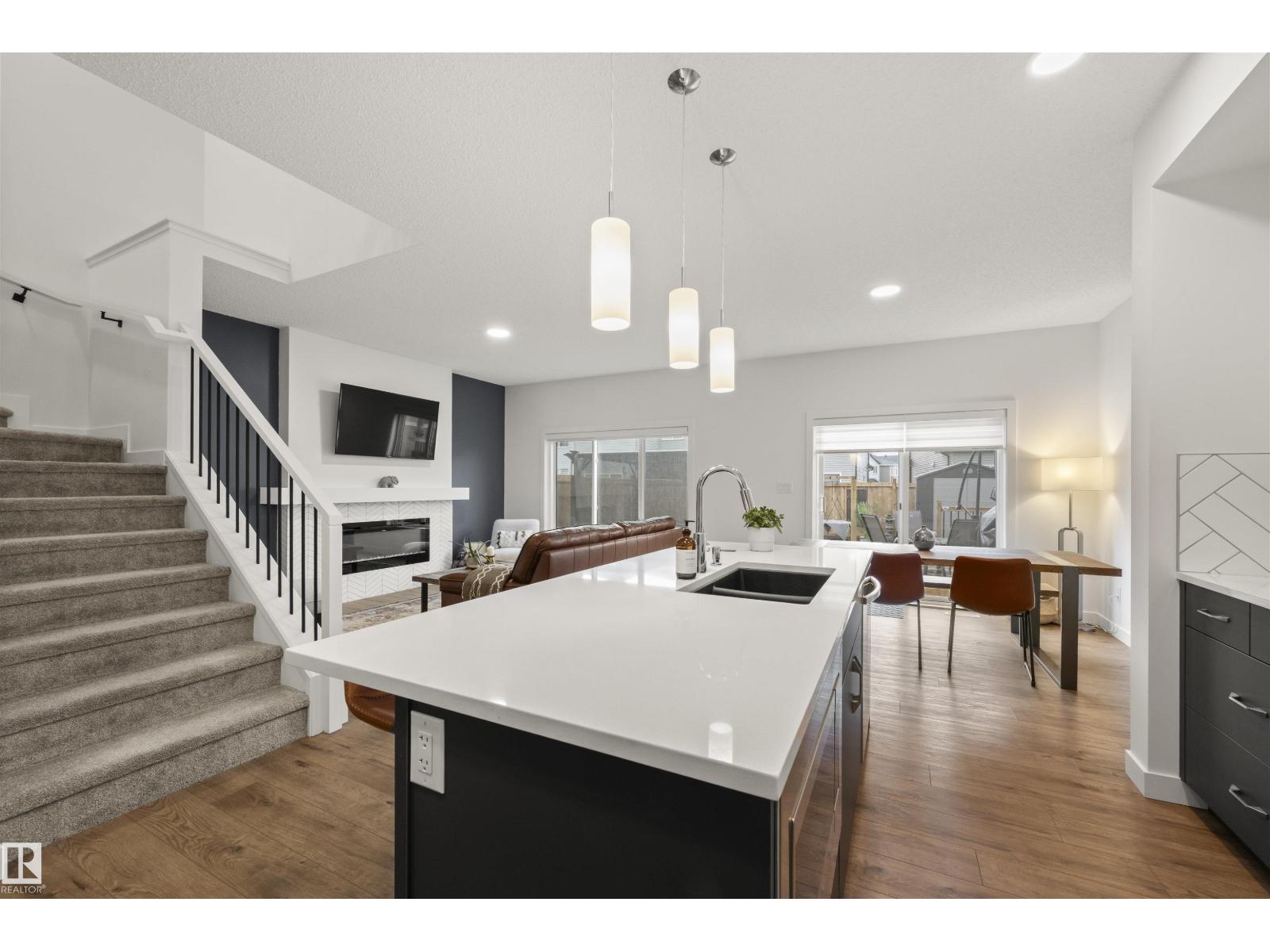 Photo 7 of 510 Bluff Ln, Leduc AB
