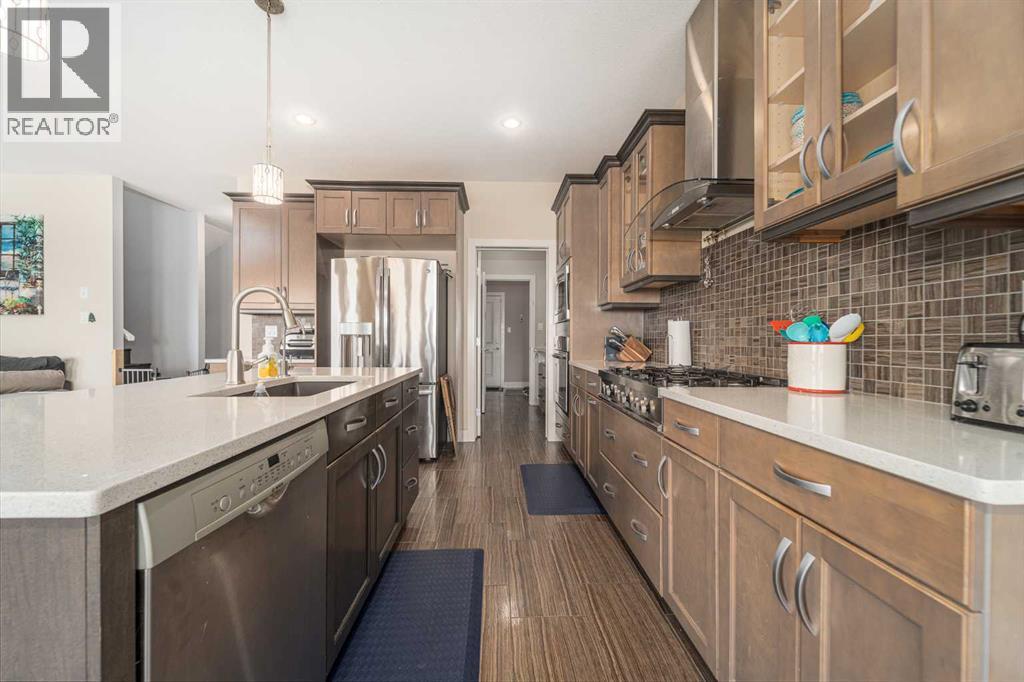 Photo 10 of 1553 Coalbanks Boulevard W, Lethbridge AB