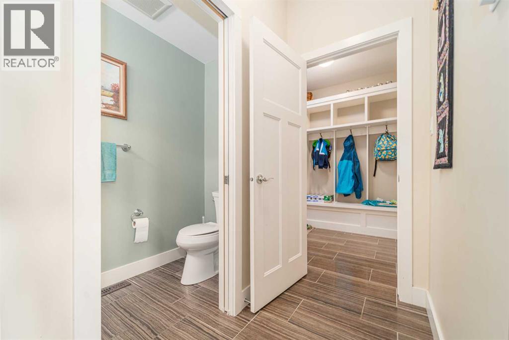 Photo 23 of 1553 Coalbanks Boulevard W, Lethbridge AB