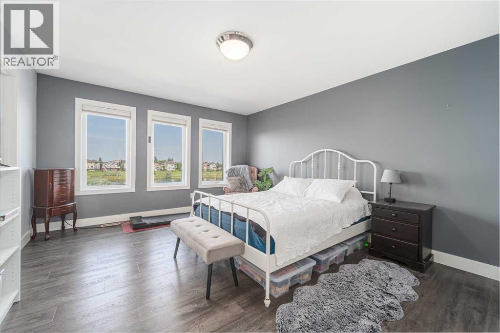 Photo 26 of 1553 Coalbanks Boulevard W, Lethbridge AB