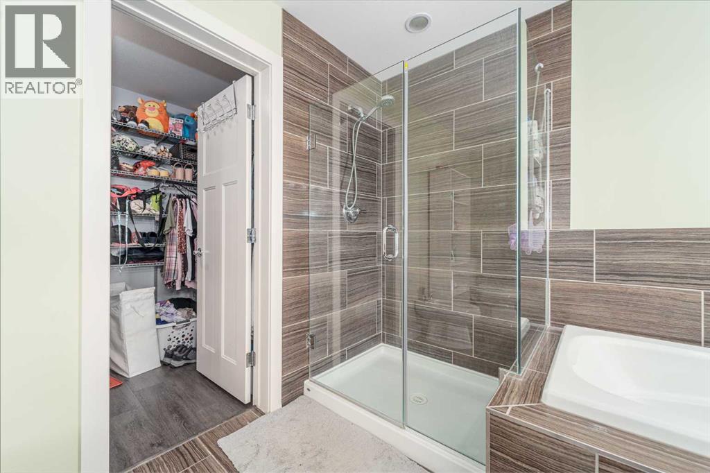 Photo 28 of 1553 Coalbanks Boulevard W, Lethbridge AB