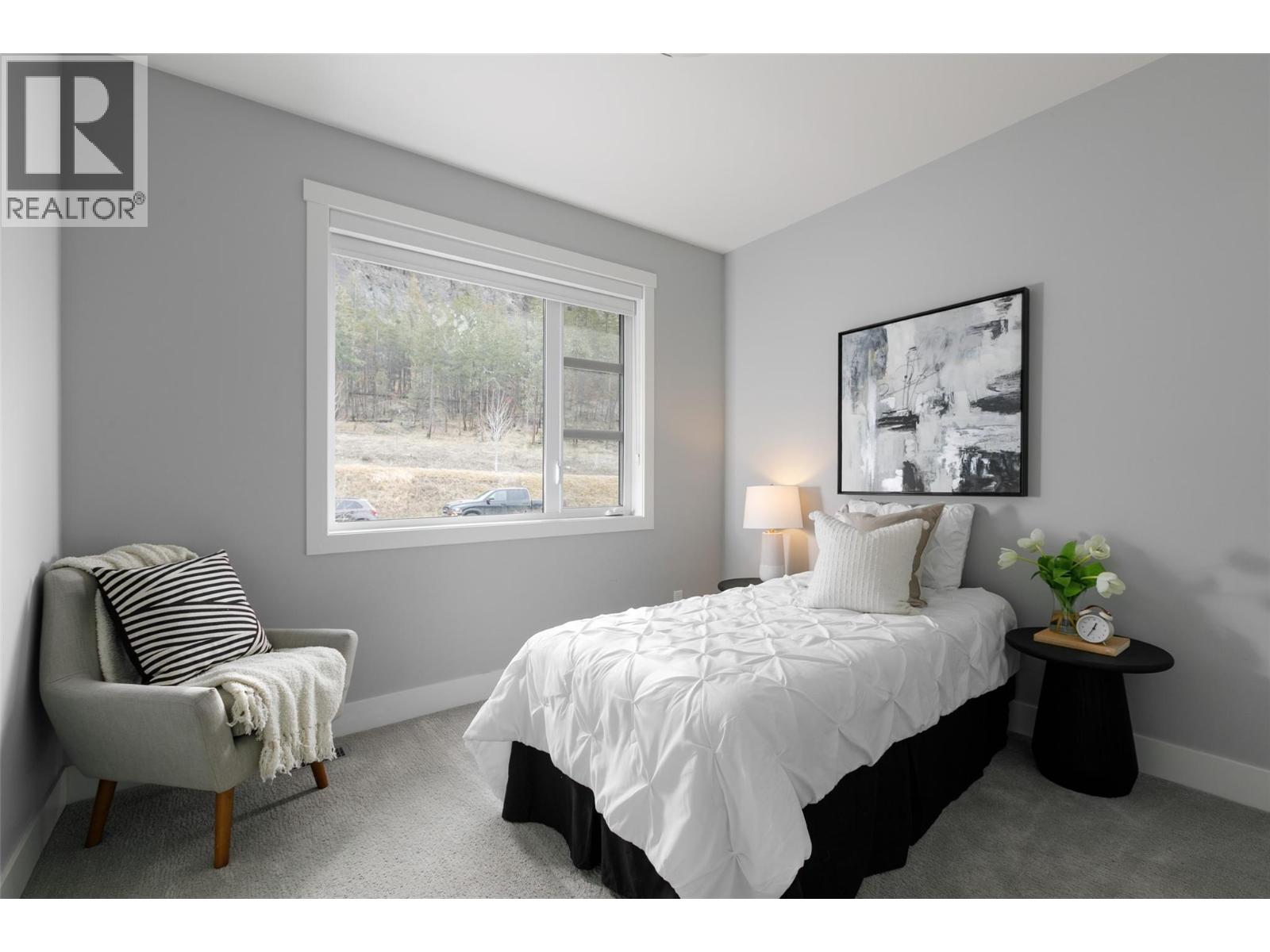  9592 Benchland Drive, Lake Country