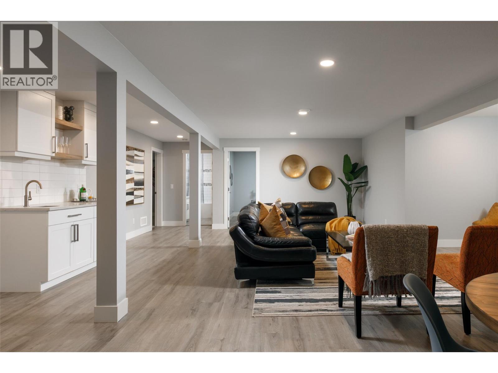  9592 Benchland Drive, Lake Country