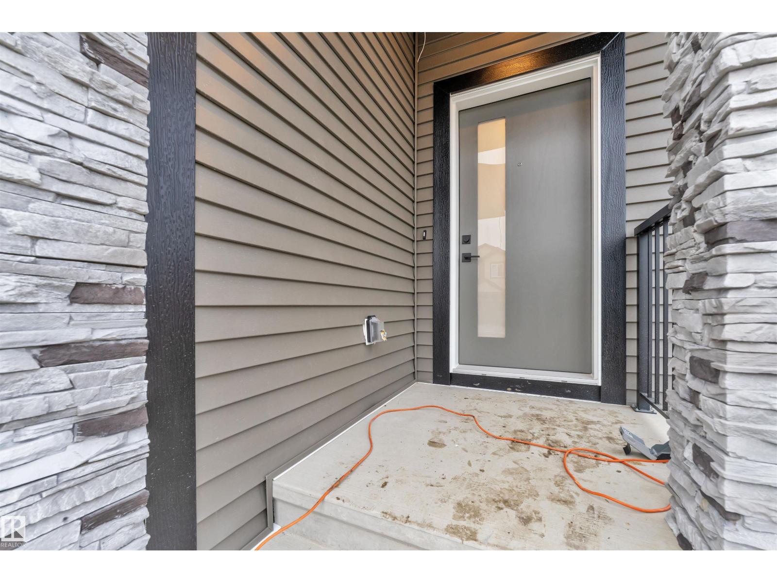 Photo 3 of 27 Eldridge Pt, St Albert AB