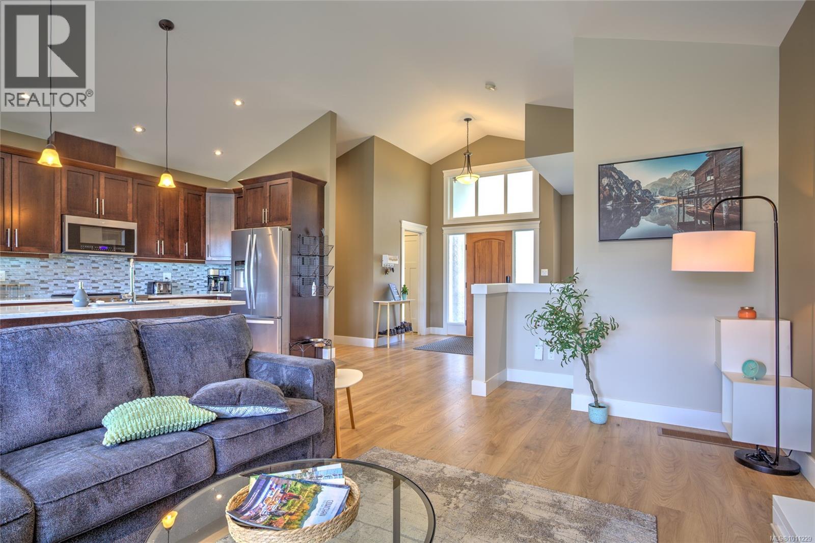 Photo 15 of 2984 Phillips Rd, Duncan BC