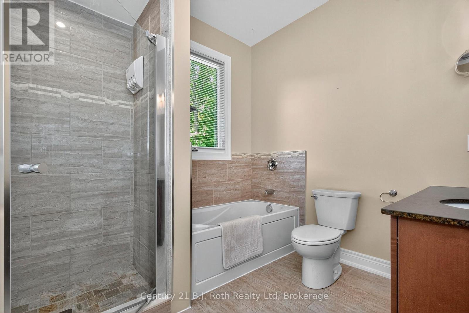 Photo 25 of 626 Taylor Drive, Midland ON