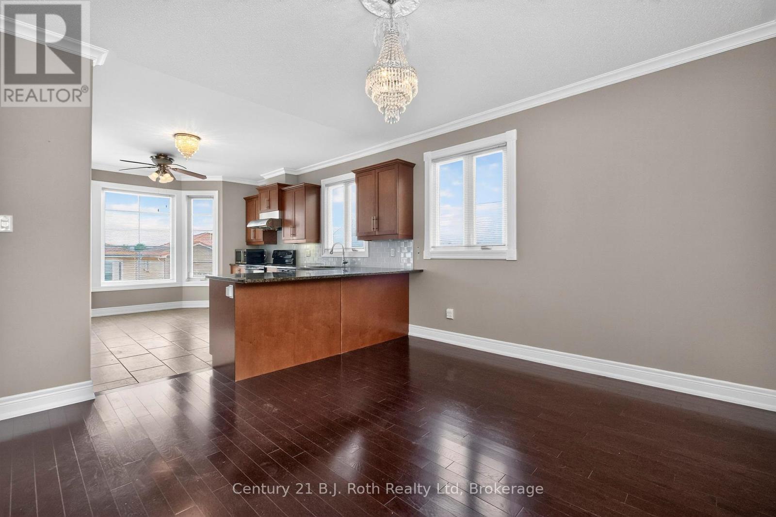 Photo 8 of 626 Taylor Drive, Midland ON