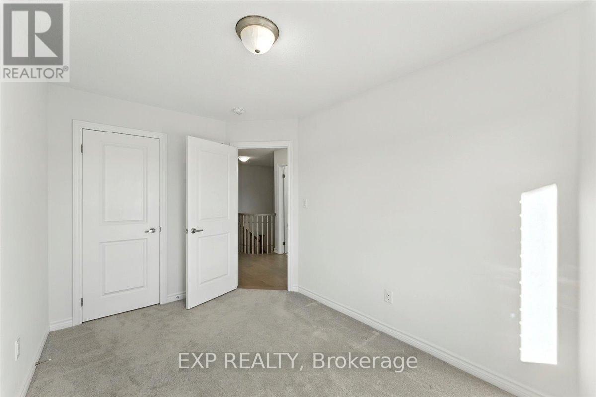 Photo 6 of 59 Gemma Place, Brampton ON