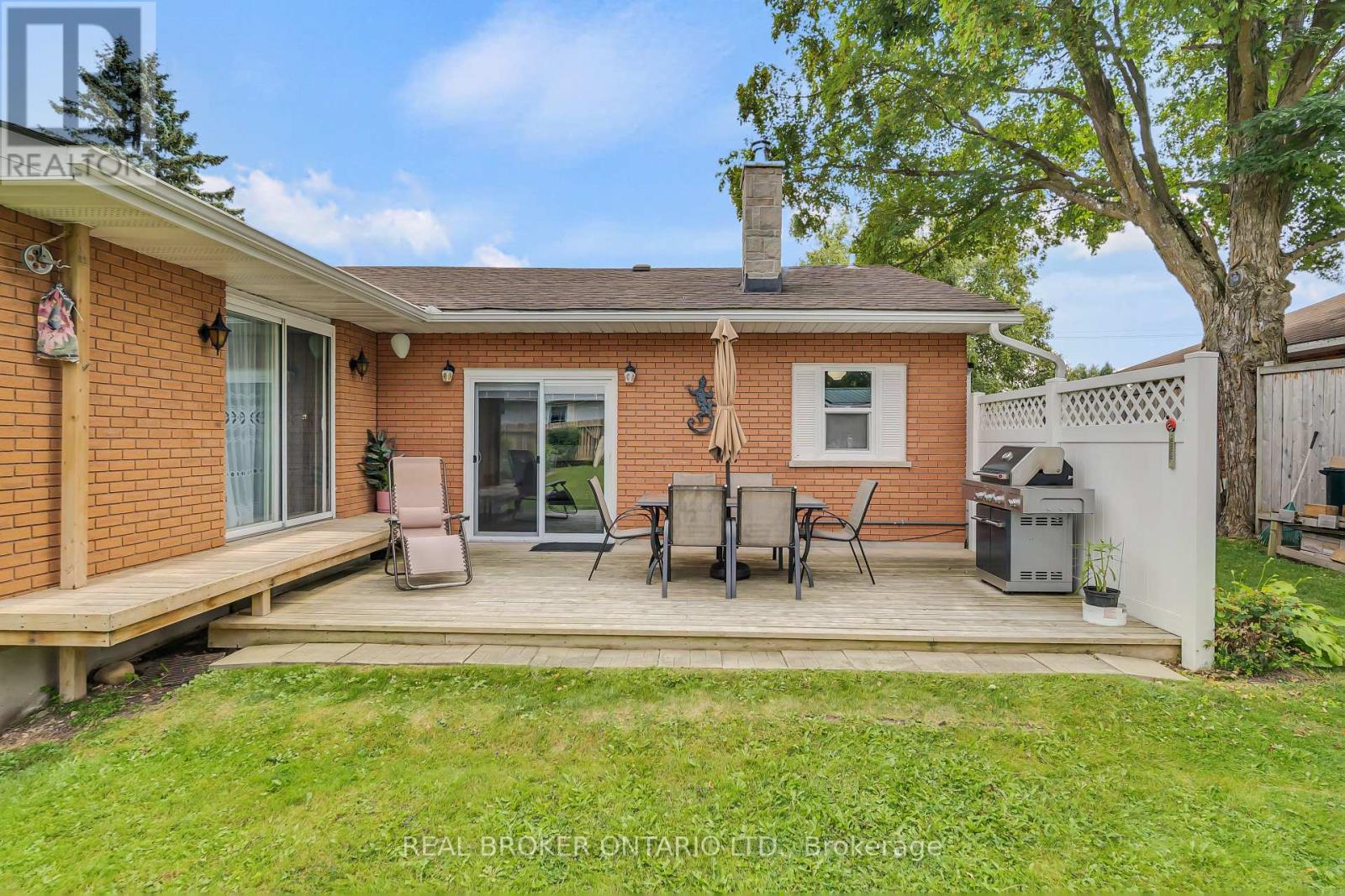 Photo 10 of 490 Saddler Street E, West Grey ON