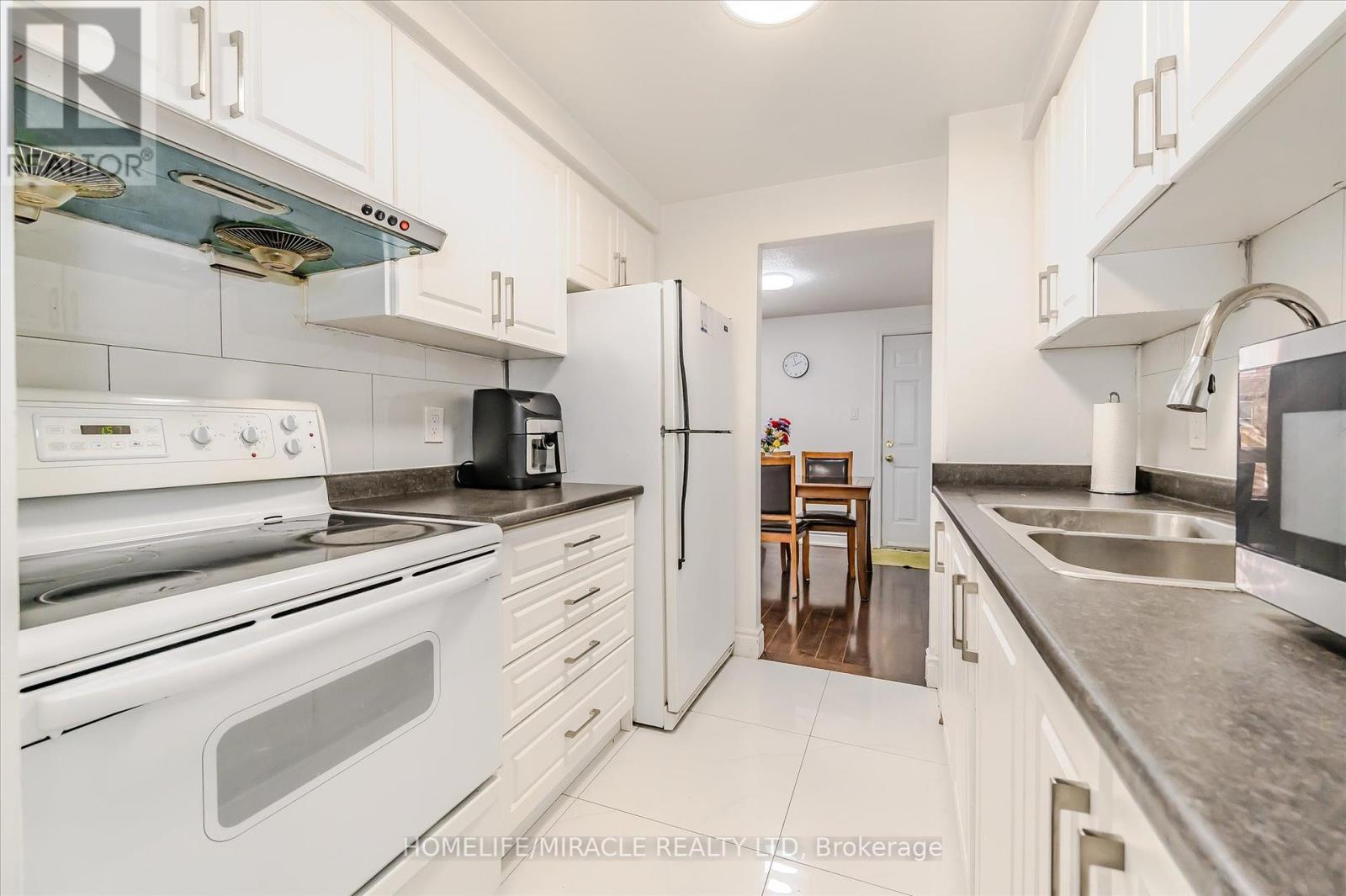 Photo 39 of 4 235 Ferguson Avenue, Cambridge ON