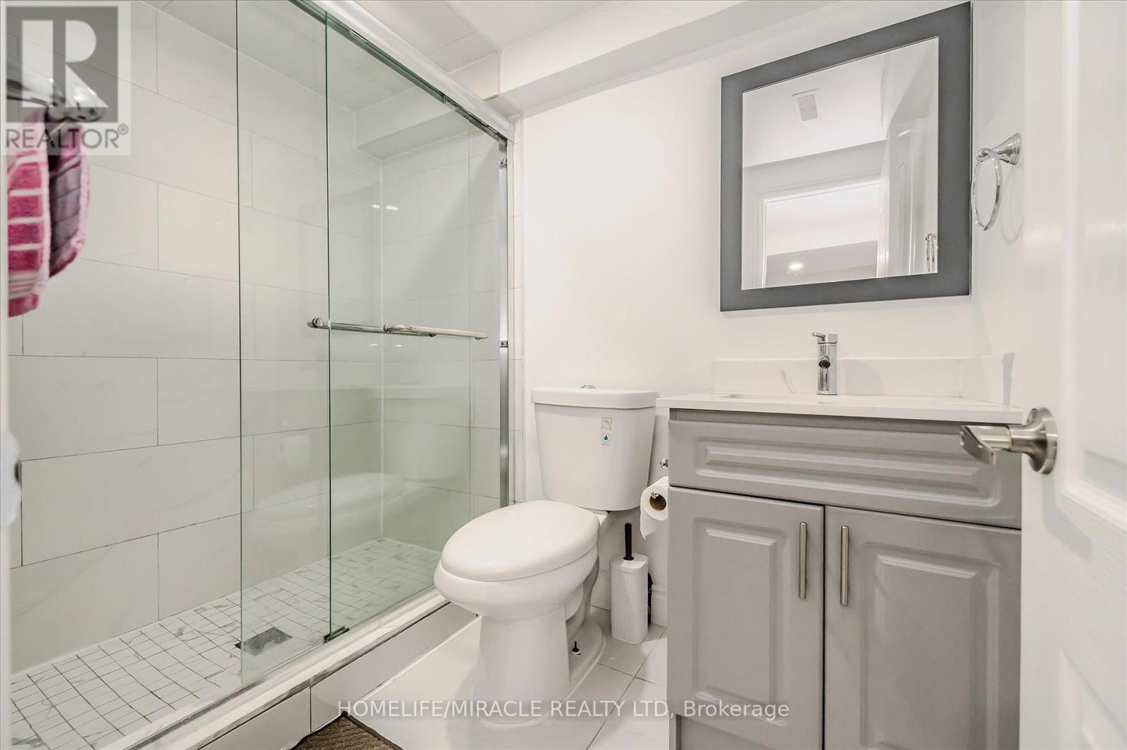 Photo 32 of 4 235 Ferguson Avenue, Cambridge ON