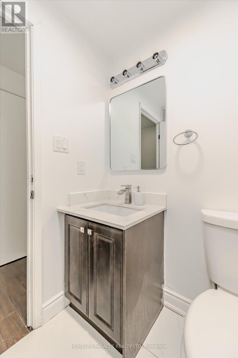 Photo 18 of 4 235 Ferguson Avenue, Cambridge ON