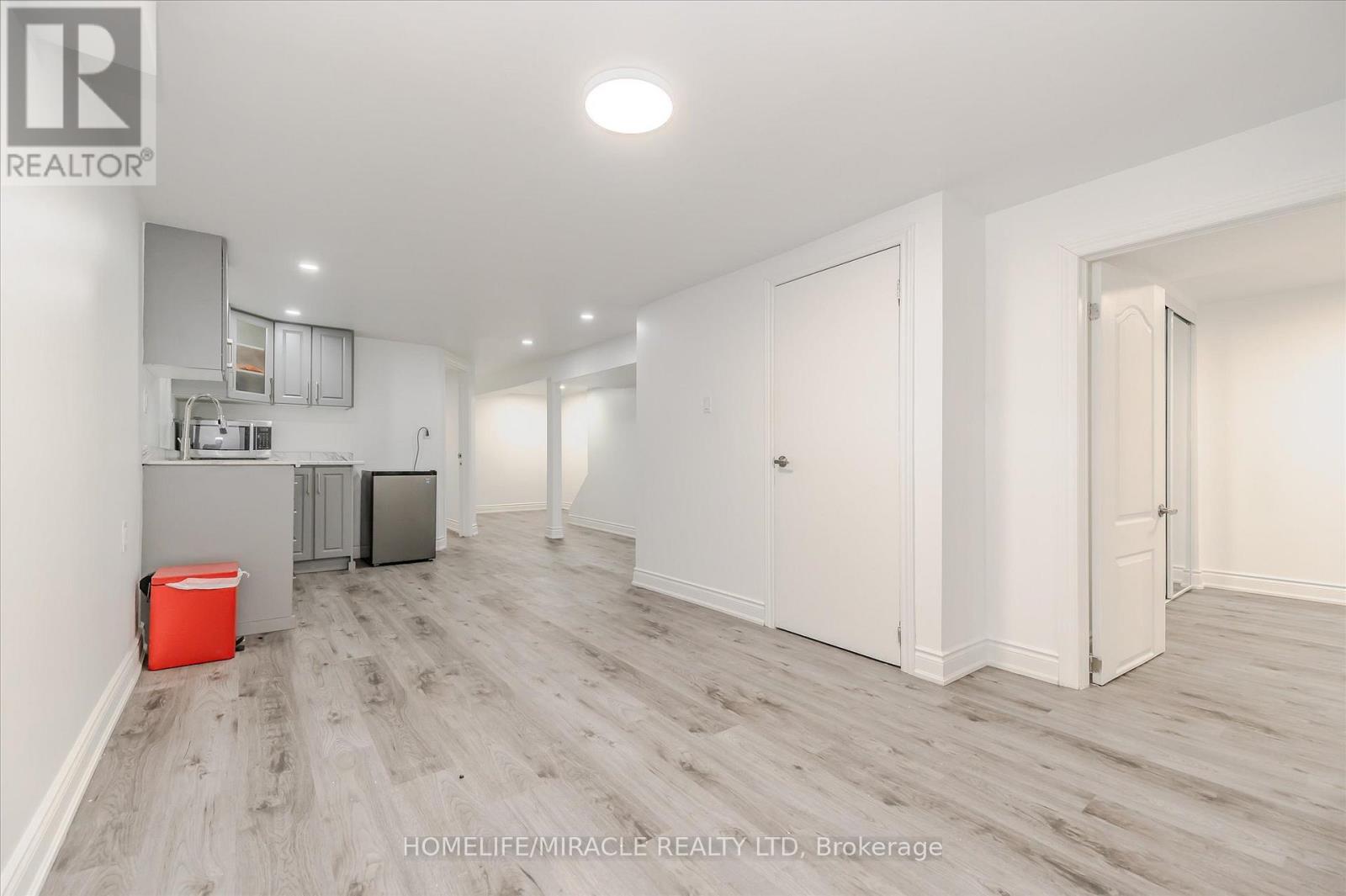 Photo 28 of 4 235 Ferguson Avenue, Cambridge ON