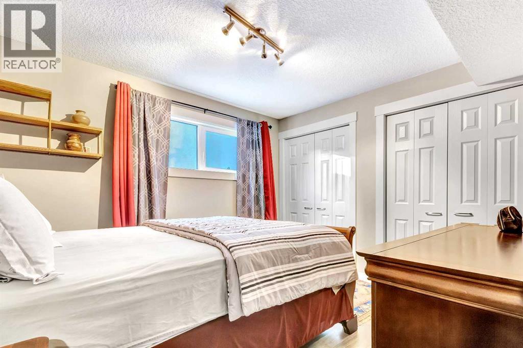 Photo 11 of 760 West Chestermere, Chestermere AB