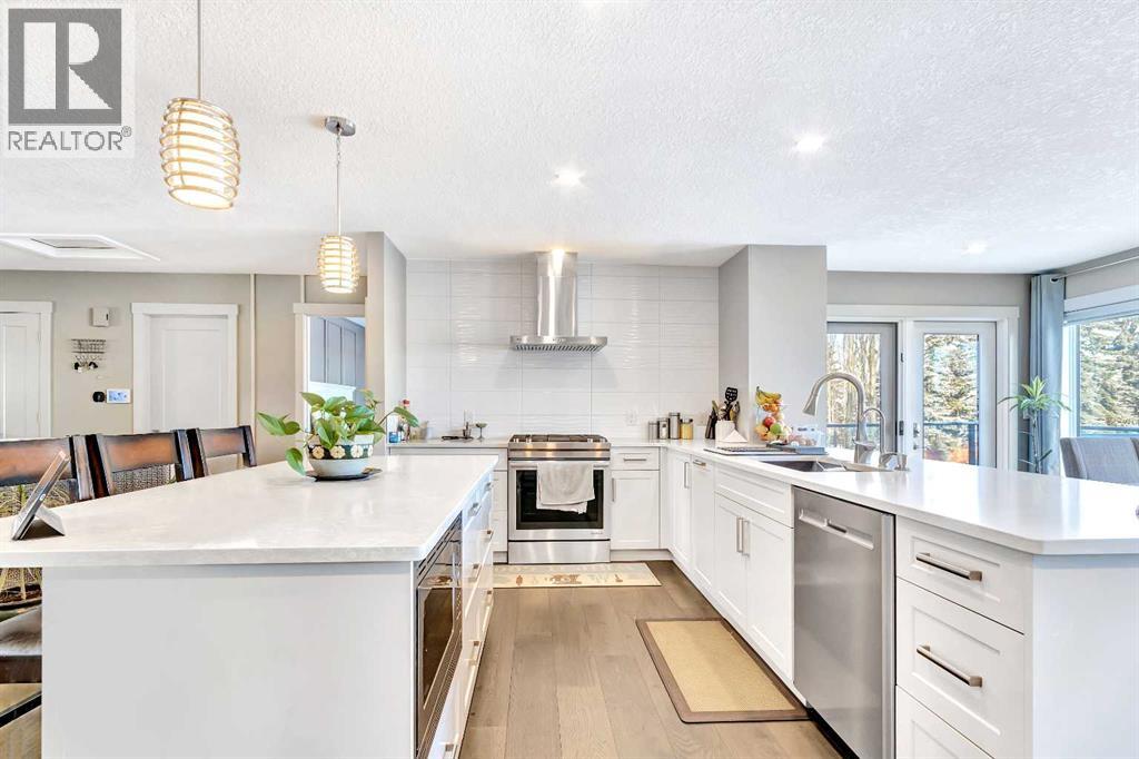 Photo 6 of 760 West Chestermere, Chestermere AB