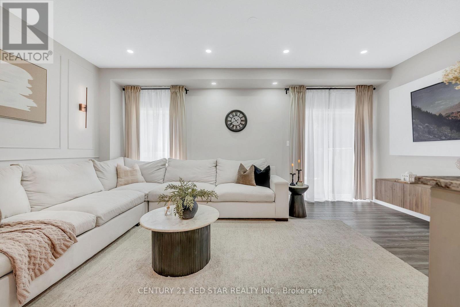 Photo 16 of 19 345 Glancaster Road, Hamilton ON