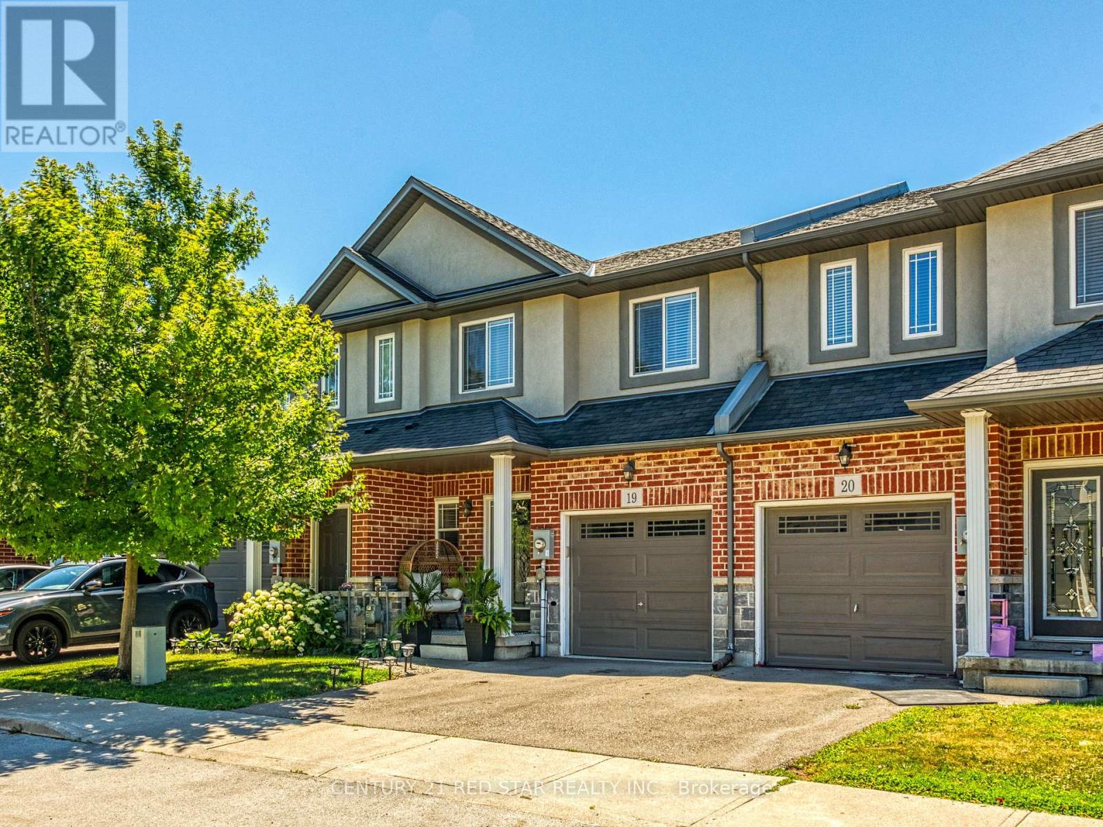 Photo 7 of 19 345 Glancaster Road, Hamilton ON