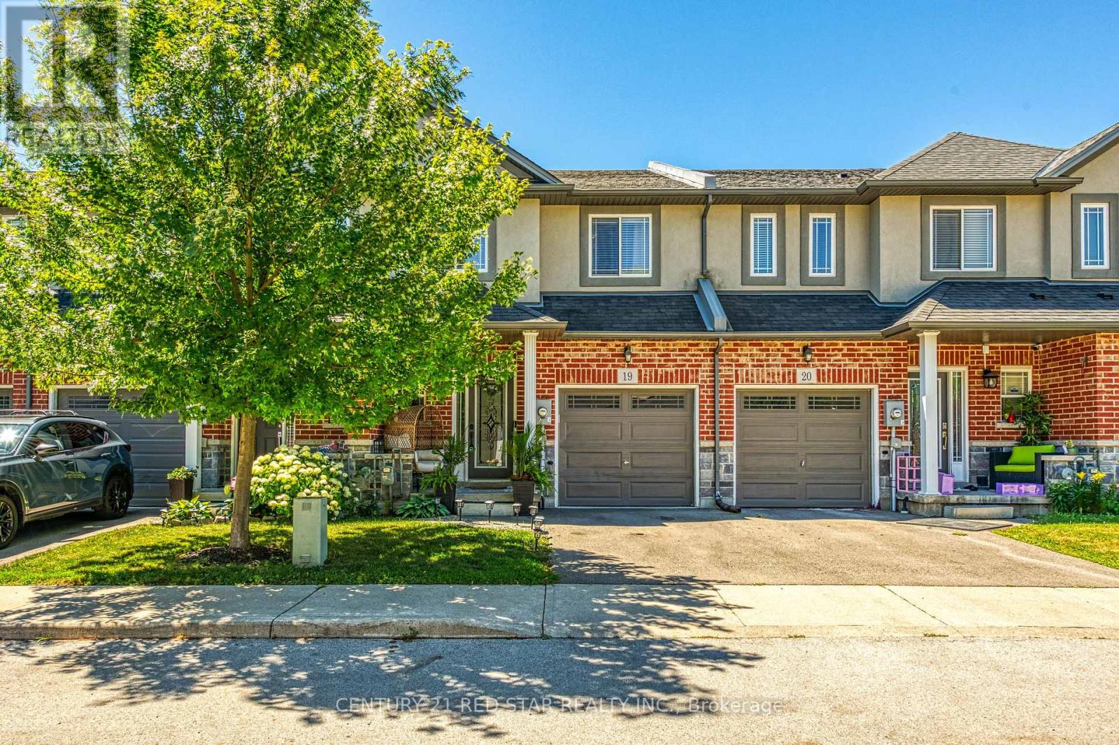 Photo 9 of 19 345 Glancaster Road, Hamilton ON